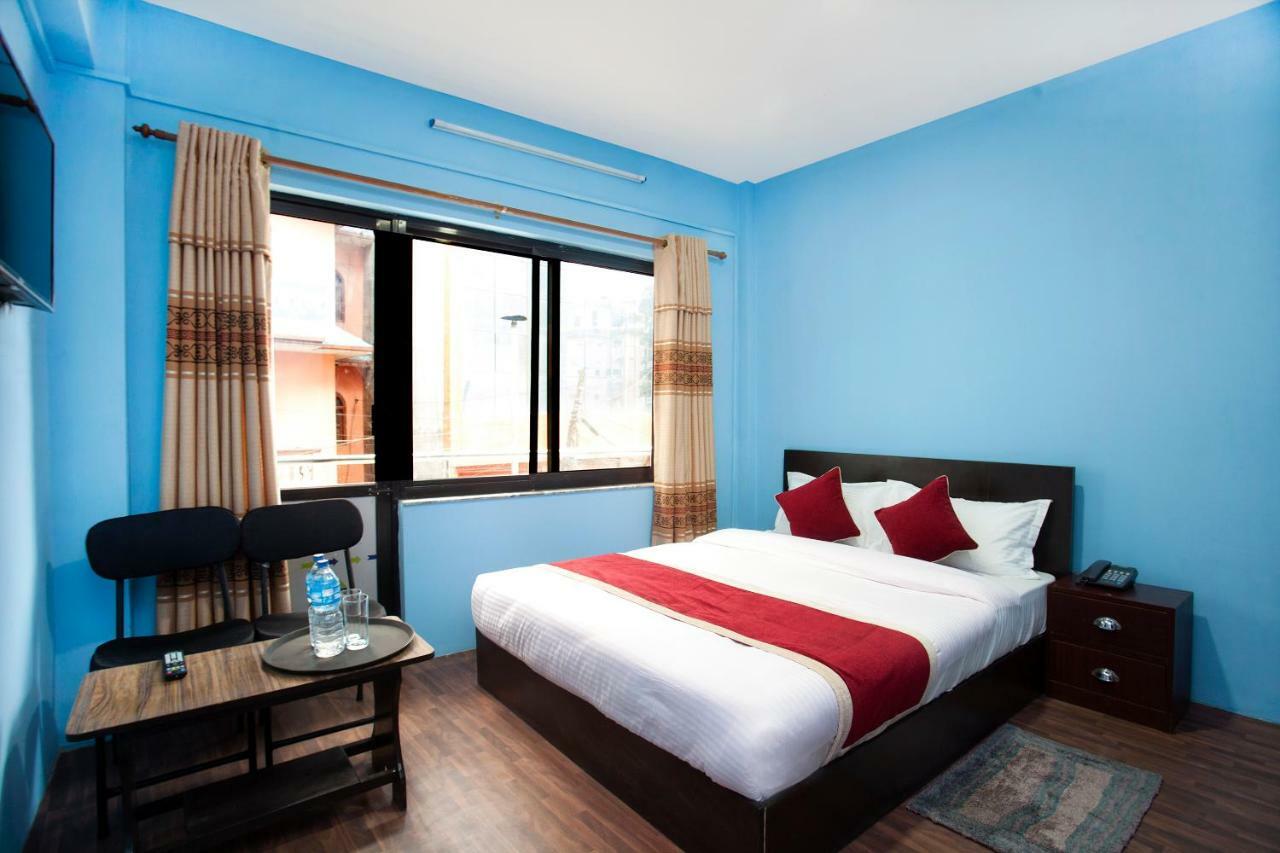 Hotel Crossroads Kathmandu Exterior photo