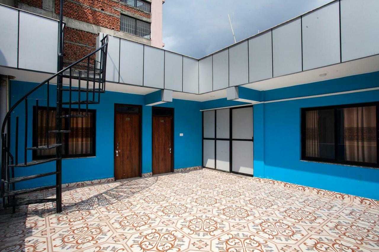 Hotel Crossroads Kathmandu Exterior photo