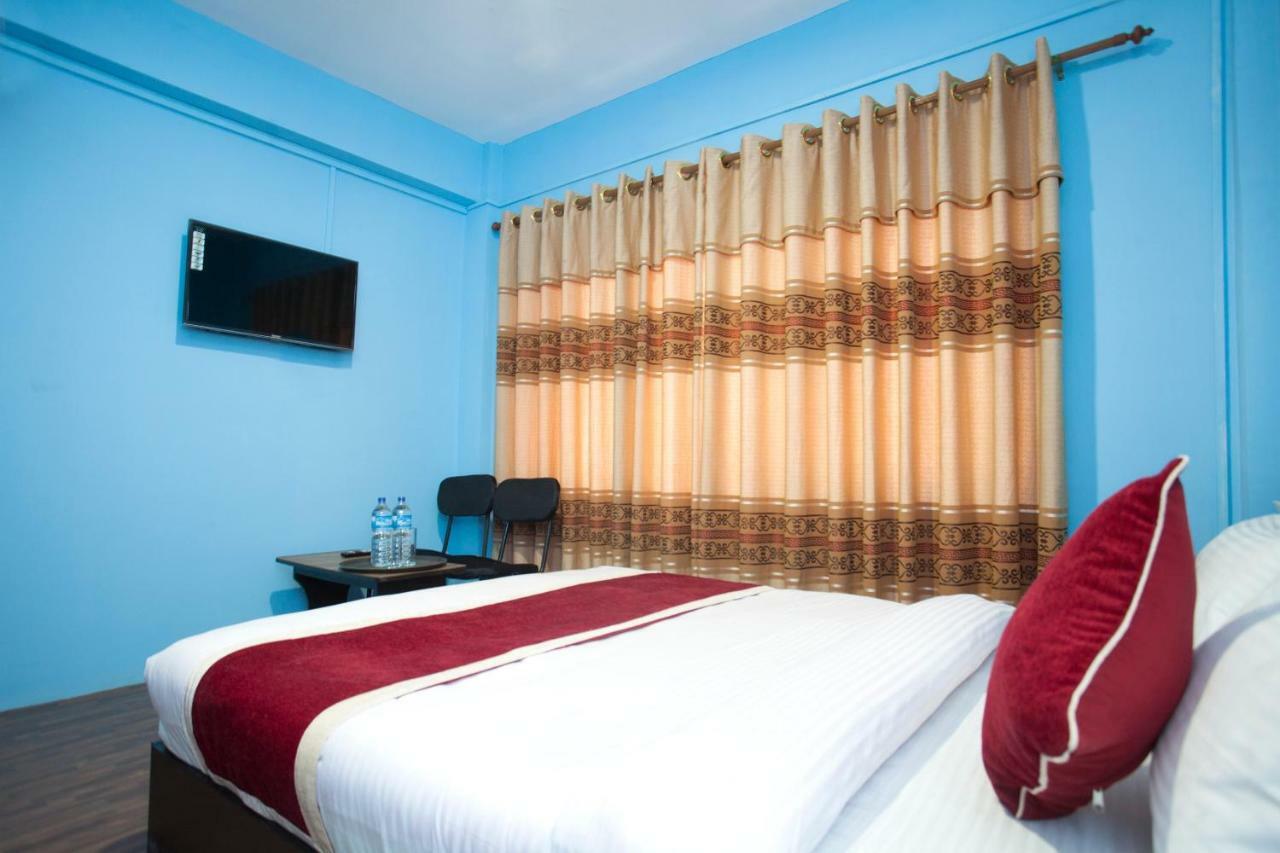 Hotel Crossroads Kathmandu Exterior photo